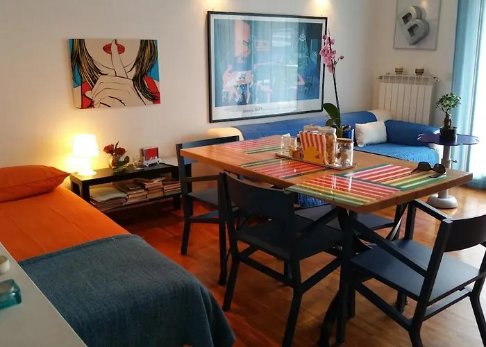 Bright And Lovely Private In Appartement