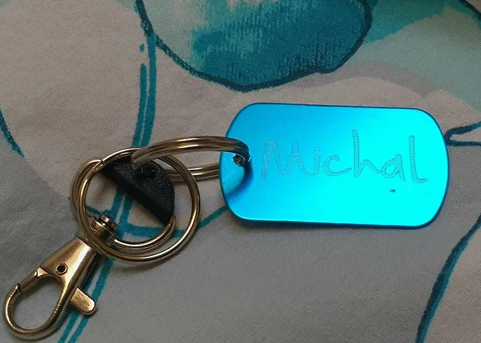 Bright And Lovely Private In