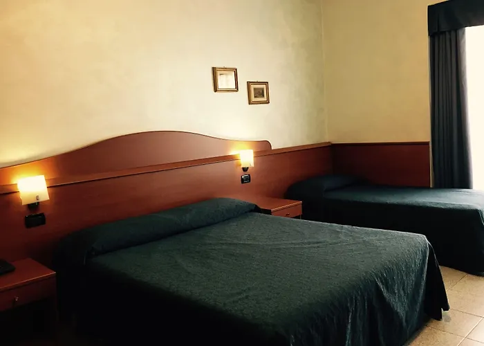 Aurora Hotel