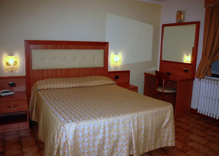 Szálloda Piccolo Milánó