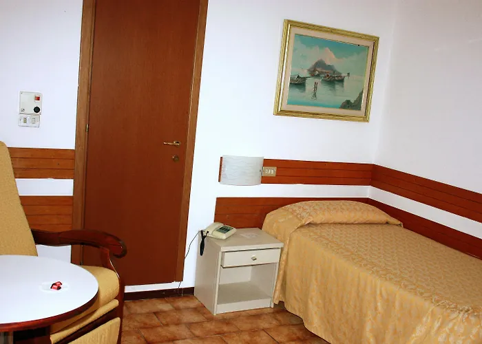 Szálloda Piccolo Milánó