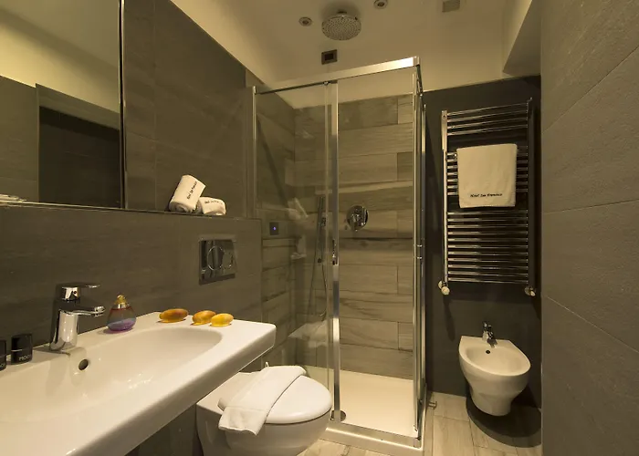 San Francisco Hotell 3*