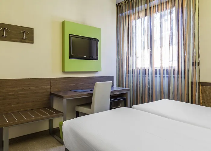 Des Etrangers 3* Μιλάνο