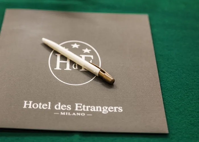 Des Etrangers 3* Μιλάνο