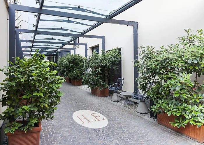 Des Etrangers Μιλάνο