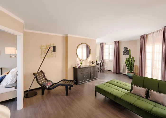 Mentana, By R Collection 4* Milan