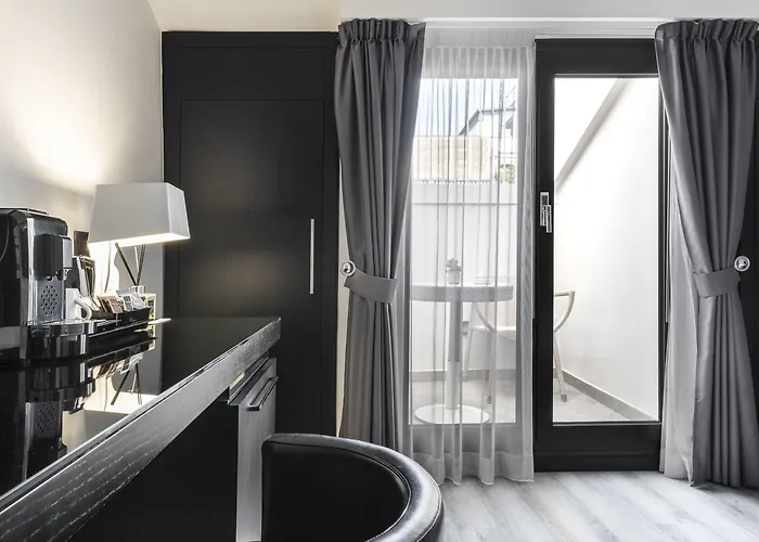 Hotel Lhp Napoleon 4*