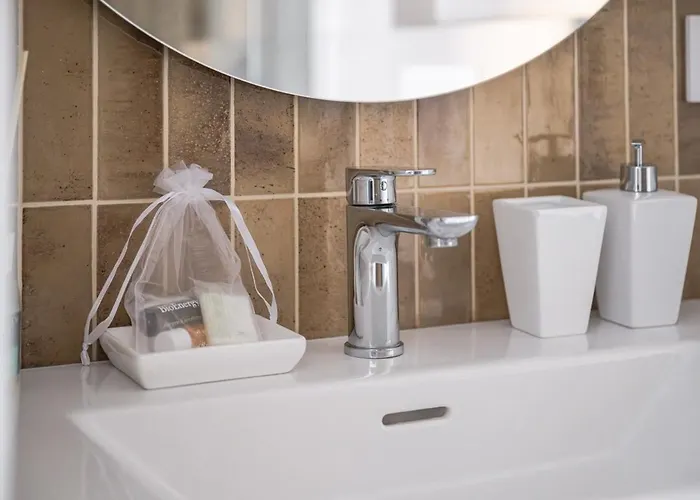 Apartment D'annunzio In The Heart Of Navigli *