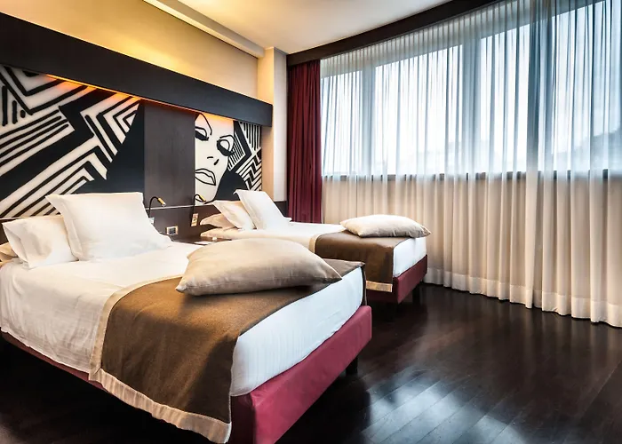 Crowne Plaza By Ihg Hotel Mediolan