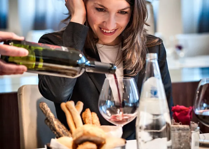 Hotel Crowne Plaza By Ihg 4*