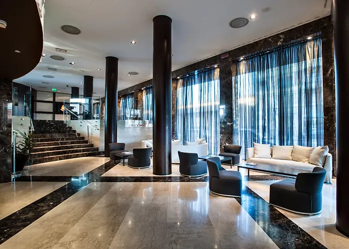 كراون بلازا ميلانو سيتي فندق