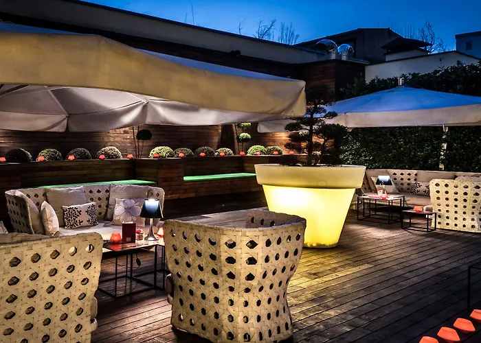 Crowne Plaza By Ihg Hotel 4*