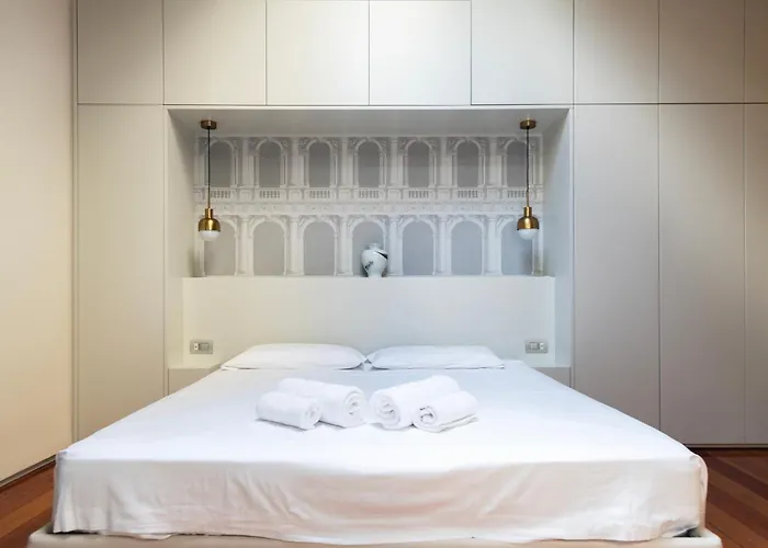 Youhosty - Luxury Town House *