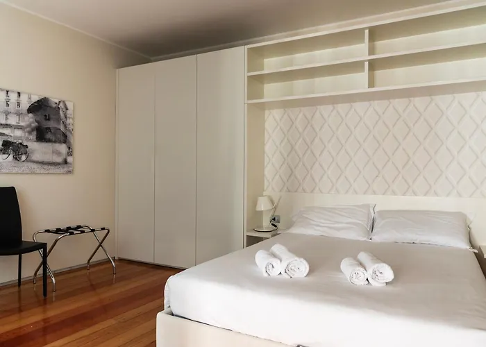 Youhosty - Luxury Town House