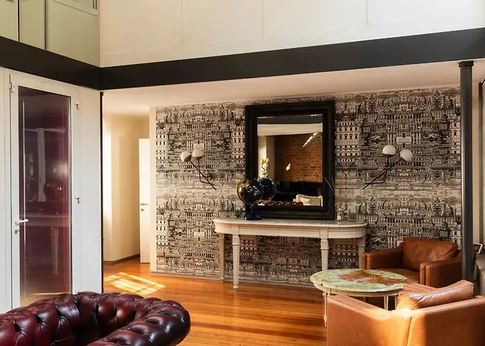 Youhosty - Luxury Town House *