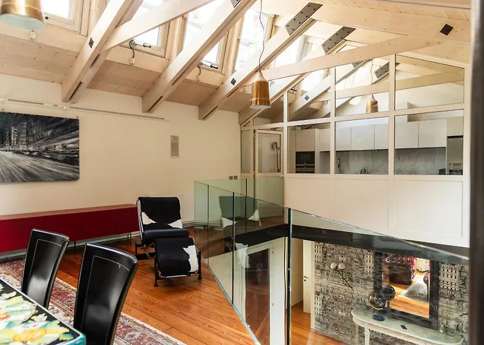 Youhosty - Luxury Town House