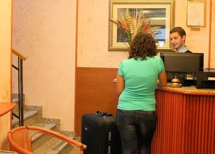 拉卡拉维拉酒店 酒店