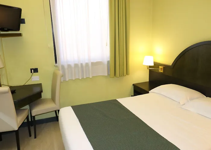 Domenichino Hotel 3*