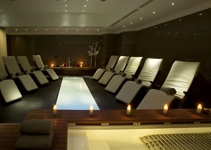 Western The Hub Hotel 4*