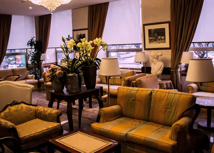 호텔 브리스톨 4*