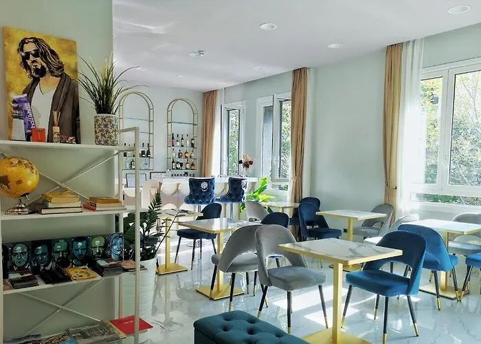 Szálloda Csi Group - Station 3*