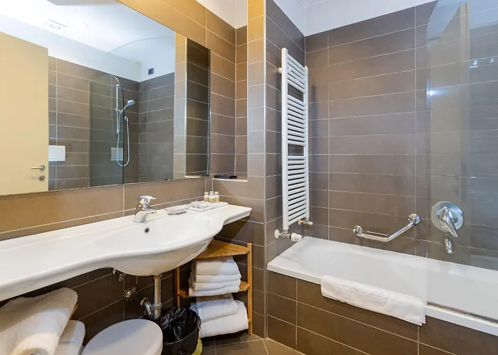 De La Gare 4* Milão