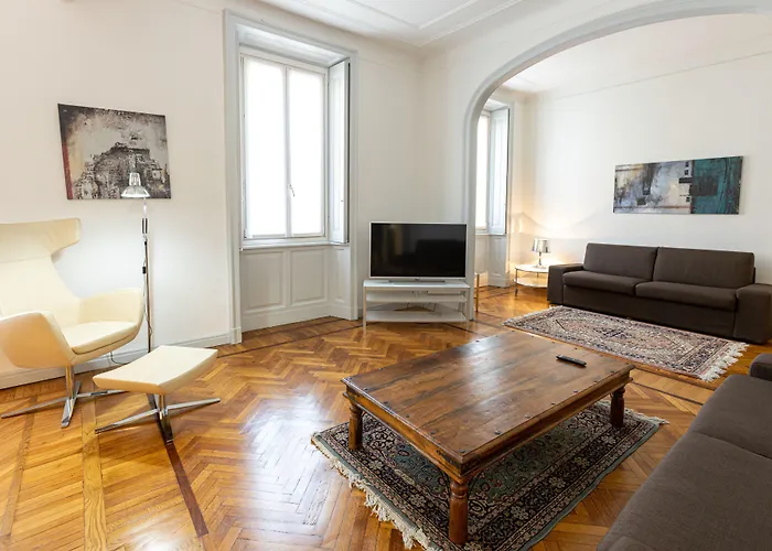 Apart-hotel De La Gare 4*