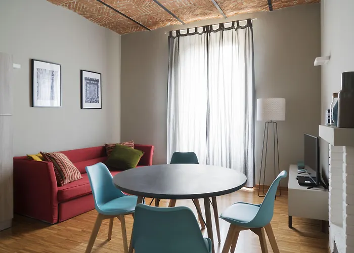 Apartament Brera In San Fermo Mediolan