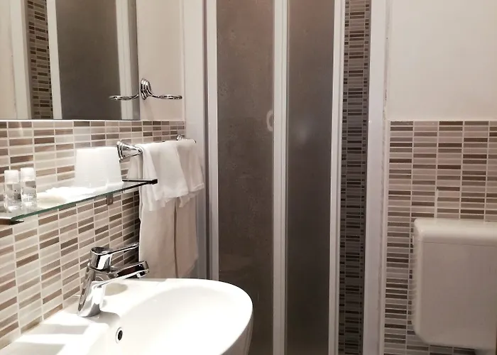 酒店 多佛尔酒店 2*