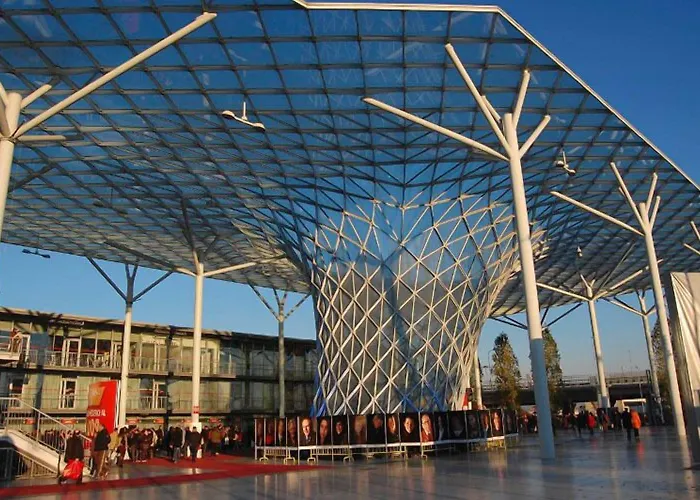 多佛尔酒店 酒店