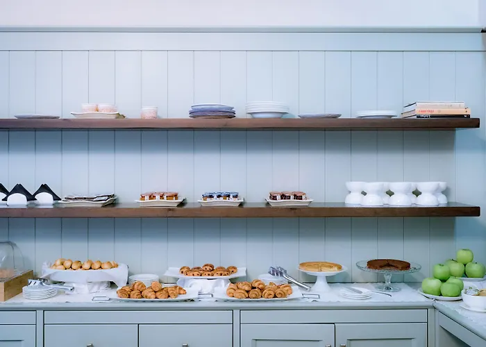 Townhouse 33 Boutique Hotel