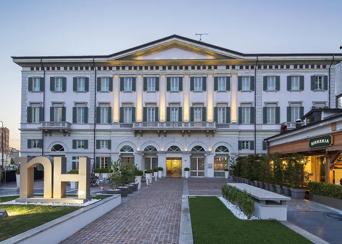 Hotel Avani Palazzo Moscova Milán