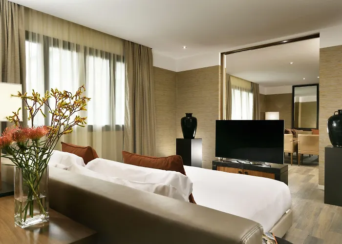 מלון Milan Suite Hotel