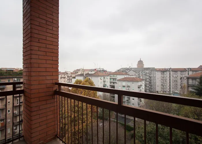 Ih Argonne Park Apartmanhotel