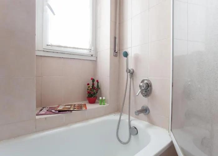 Apartmanhotel Ih Argonne Park 3*