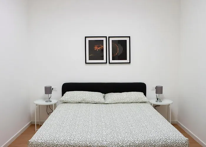 Guesthost - Ripamonti Vigentino アパート ミラノ