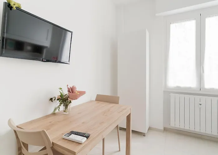 Guesthost - Bright Bocconi 아파트