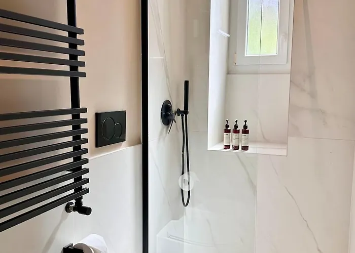 Lejlighed In Certosa, Milan, Near The Center