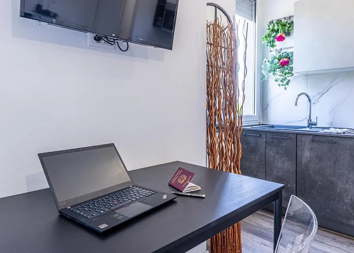 Intero Vicino A San Siro E Centro