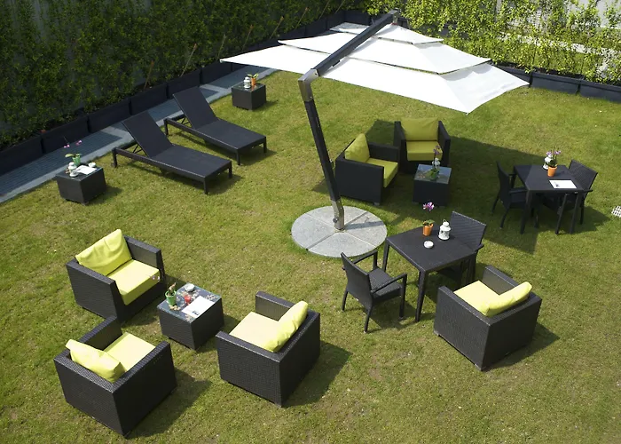 酒店 Acca Palace - Aa 4*