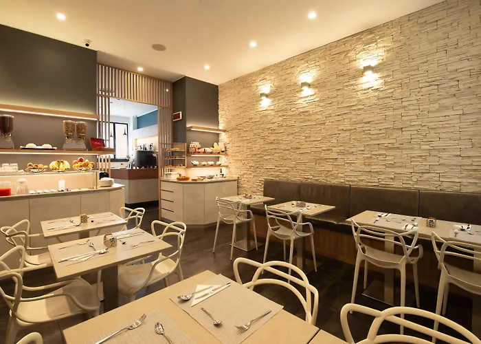 费弗酒店 3* 米兰