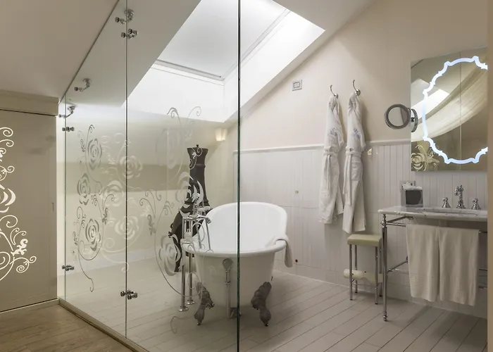 Chateau Monfort - Relais & Chateaux Hotell 5*