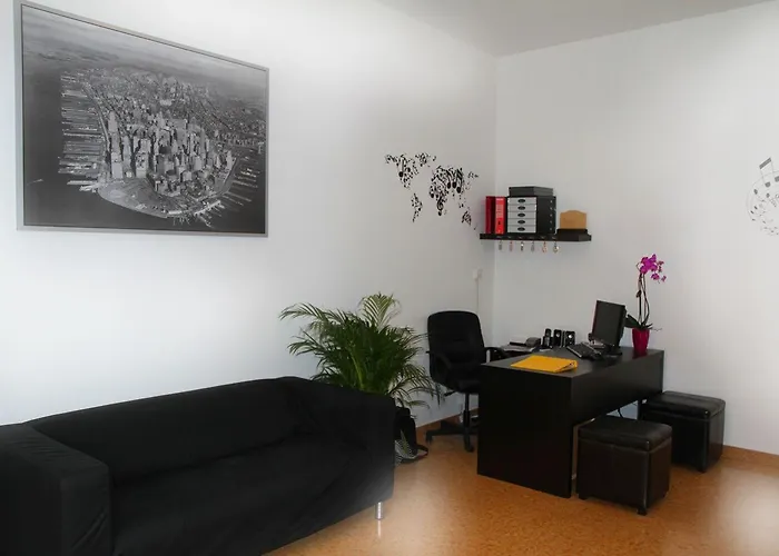 Bed & Breakfast Music