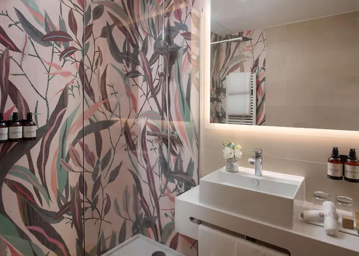 Nh Collection Touring ホテル