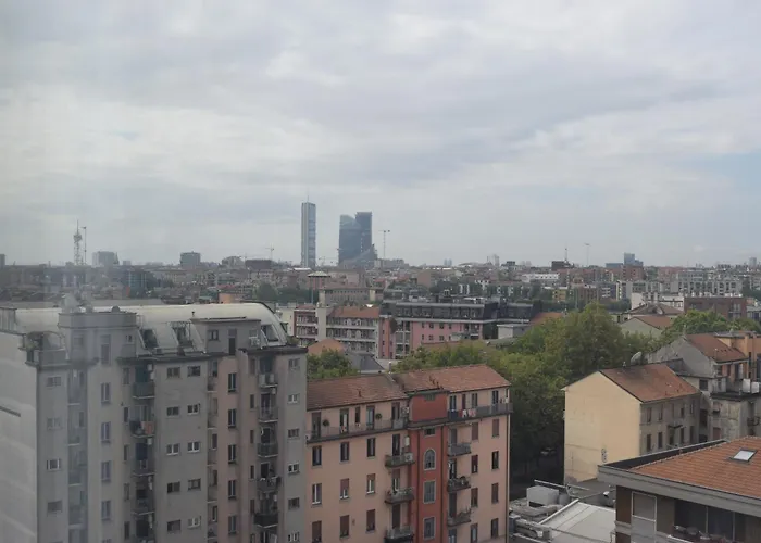 Blaise & Francis 4* Milano