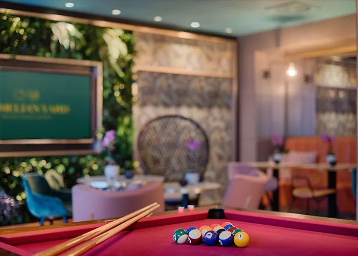 ホテル Nh Collection Touring