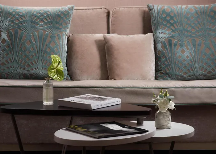 Nh Collection Touring ホテル