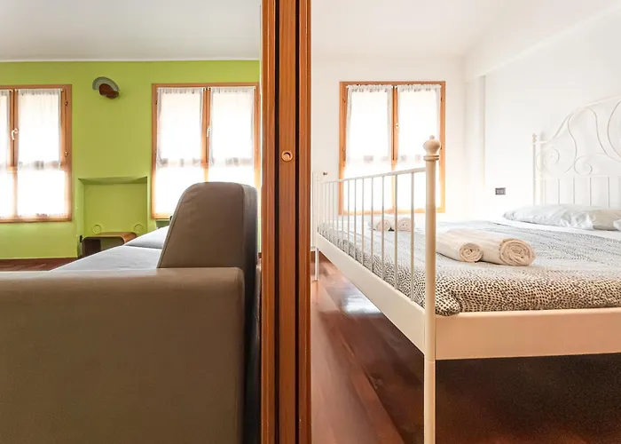 Corso San Gottardo - Darsena Flat