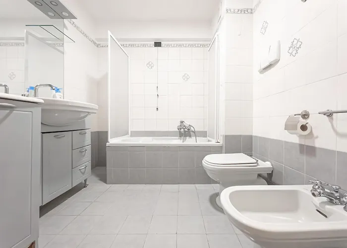 Corso San Gottardo - Darsena Flat * Милан