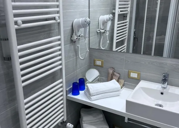 Sir Lyndon Prestige Linate 3*